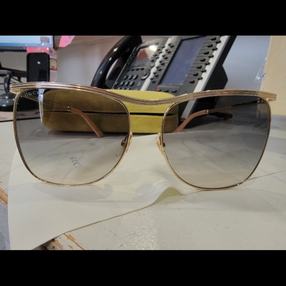 Gucci glasses
